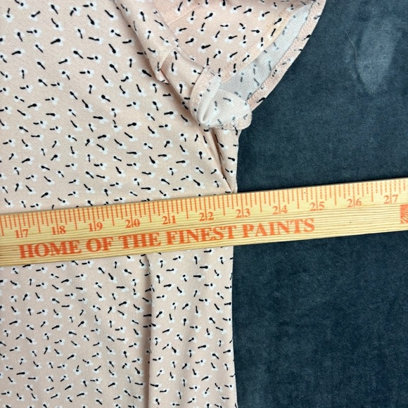 Adrianna Papell Cream Ruffled Flutter Sleeve Blouse Sz 1X - Picture 3 of 8